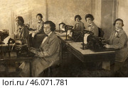 Машинистки, 1916 год. Стоковое фото, фотограф Retro / Фотобанк Лори