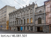 Бывший особняк Л. Н. Симонова и Столыпиных на Гагаринской улице, 5 в Центральном районе города Санкт-Петербурга. Редакционное фото, фотограф Румянцева Наталия / Фотобанк Лори