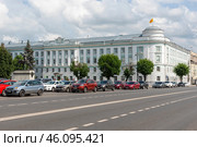 Советская площадь, Советская улица. Здание администрации Тверской области. Тверь (2022 год). Редакционное фото, фотограф Александр Щепин / Фотобанк Лори