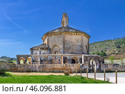 Church of Saint Mary of Eunate, Navarre, Spain (2018 год). Стоковое фото, фотограф Boris Breytman / Фотобанк Лори