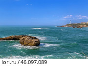 Rocks in Biarritz, France (2018 год). Стоковое фото, фотограф Boris Breytman / Фотобанк Лори