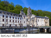 Abbey of Brantome and its bell tower, France (2018 год). Стоковое фото, фотограф Boris Breytman / Фотобанк Лори