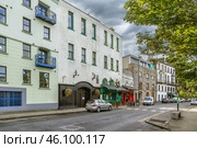 Street in Howth, Dublin, Ireland (2018 год). Стоковое фото, фотограф Boris Breytman / Фотобанк Лори