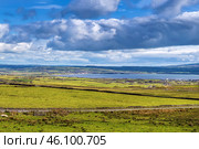 Landscape with Atlantic Ocean Bay, Ireland (2018 год). Стоковое фото, фотограф Boris Breytman / Фотобанк Лори