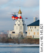 Москва. Пожарный вертолеты Ка-32А11ВС RA-31112 и RA-31115. Редакционное фото, фотограф Александр К / Фотобанк Лори
