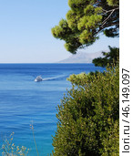 View of the adriatic sea and the coast in Croatia (2009 год). Редакционное фото, фотограф Александр Карпенко / Фотобанк Лори