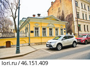 Городская Усадьба А.В. Кузнецова. Мансуровский переулок, дом 11. Москва. Россия. Редакционное фото, фотограф E. O. / Фотобанк Лори