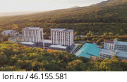 Russia, Stavropol Territory, the city of Zheleznovodsk September 29 2022, Exciting view of Zheleznovodsk. In distance, Mount Beshtau, shrouded in greenery of forests. Below, at foot of mountain. Редакционное видео, видеограф Скрипачев Антон / Фотобанк Лори