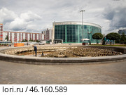Чистка фонтана в Уфе (2024 год). Редакционное фото, фотограф Щербакова Юлиана Игоревна / Фотобанк Лори