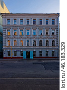 Доходный дом купца Шешкова, 1891 год. Москва, Дегтярный переулок, 10 стр.2. Редакционное фото, фотограф Александр Селезнев / Фотобанк Лори