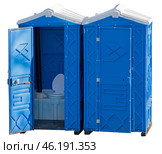 Биотуалеты на белом фоне. Bio-toilets on a white background. (2023 год). Стоковое фото, фотограф Татьяна Д / Фотобанк Лори