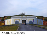 Северные ворота / Александровский проезд (вид со стороны Цитадели), Брестская крепость. Белоруссия, город Брест, улица Героев Обороны Брестской Крепости, 58 (2020 год). Редакционное фото, фотограф Алексей Иванов / Фотобанк Лори