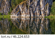 beautiful landscape with the Belaya river and rocky banks on a summer day. Стоковое фото, фотограф Акиньшин Владимир / Фотобанк Лори