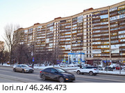 Старый мнгоквартирный дом. Город Тюмень. Улица Республики, дом 92. Стоковое фото, фотограф Александр Тараканов / Фотобанк Лори