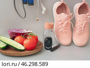 Vegetables, sports shoes, lancet pen and glucometer on grey background. Diabetes concept. Стоковое фото, фотограф Pixel_shot / Фотобанк Лори