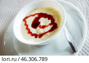 Natillas, typical dessert made of milk, eggs and sugar. Spain. Стоковое фото, фотограф Яков Филимонов / Фотобанк Лори