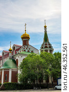 Город Тюмень. Церковь в честь Святителя Николая архиепископа Мир Ликийских чудотворцев. Улица Моторостроителей, 1а (2015 год). Стоковое фото, фотограф Александр Тараканов / Фотобанк Лори