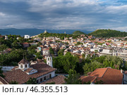 Панорама центра Пловдива с древней крепостной стены на вершине холма Небет-Тепе. Болгария (2019 год). Стоковое фото, фотограф Дымов Игорь / Фотобанк Лори