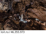 Пещера Магура (Magura Cave) на северо-западе Болгарии, недалеко от Белоградчика ( Belogradchik), провинция Видин (Vidin) (2019 год). Стоковое фото, фотограф Дымов Игорь / Фотобанк Лори