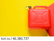 Plastic jerrycan on color background. Стоковое фото, фотограф Pixel_shot / Фотобанк Лори