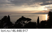 Заход солнца на Адриатическом море. Май. Хорватия. Sunset on the Adriatic Sea. May. Croatia. Стоковое видео, видеограф Горшков Александр / Фотобанк Лори
