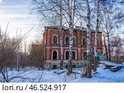 Молитвенный дом и школа для детей старообрядцев в деревне Попово Нижегородской области. Стоковое фото, фотограф Илья Старков / Фотобанк Лори