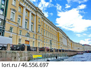 Восточный фасад здания Главного штаба. Санкт-Петербург, набережная реки Мойки (2017 год). Стоковое фото, фотограф Сергей Елизарьев / Фотобанк Лори