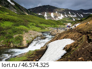 Камчатский край. Туристы на терртитории горного массива Вачкажец. Стоковое фото, фотограф Елена Верещака / ТАСС / Фотобанк Лори