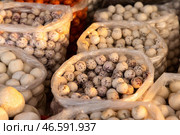 Узбекистан. Ташкент. Продажа курта (2022 год). Стоковое фото, фотограф Егор Алеев / ТАСС / Фотобанк Лори