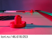 Современный аэрохоккей, вид крупным планом. Стоковое фото, фотограф Pixel_shot / Фотобанк Лори