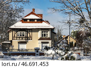 Kaliningrad, Kaliningrad region, Russia, February 16, 2025 Old German villa Schmidt horizontal. Редакционное фото, фотограф Наталья Симакова / Фотобанк Лори