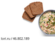 Чаша с вкусной окрошкой и хлебом на белом фоне. Стоковое фото, фотограф Pixel_shot / Фотобанк Лори
