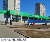 Универсам "5 Пятерочка, 24 часа". Уссурийская улица, 7. Район Гольяново. Город Москва. Редакционное фото, фотограф lana1501 / Фотобанк Лори