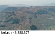Terraced vineyards in Douro river Valley. Стоковое видео, видеограф Михаил Коханчиков / Фотобанк Лори