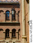 Chernivtsi National University named after Yuriy Fedkovych, details, historical places, travel, vacation, Ukraine (2021 год). Стоковое фото, фотограф Иван Грушевич / Фотобанк Лори
