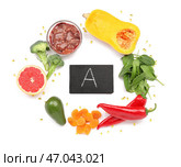 Здоровые продукты, богатые витамином А на белом фоне. Стоковое фото, фотограф Pixel_shot / Фотобанк Лори