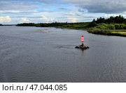 Навигационный речной сигнальный знак на Шекснинском водохранилище (Вологодская область) (2024г.) Стоковое фото, фотограф Вера Смолянинова / Фотобанк Лори