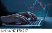 Трейдер анализирует графики на ноутбуке, Инвестор изучает биржевые котировки, Человек работает с финансовыми данными, Торговля на фондовом рынке, Анализ финансовых рынков на ноутбуке, Финансовый трейдинг онлайн, Инвестиции и анализ данных, Работа трейдера с графиками. Стоковое AI-изображение, AI-художник Сергей Расторгуев / Фотобанк Лори