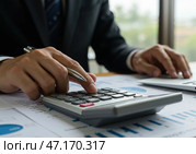 Бизнесмен анализирует финансовые документы, Бухгалтер работает с отчетами и калькулятором, Финансовый аналитик проверяет данные, Работа с бухгалтерией и финансами, Эксперт анализирует финансовые показатели, Человек изучает счета и чеки, Аудит и финансовая отчетность, Финансовое планирование и бюджетирование, Сведение дебета с кредитом, Документы бухгалтера, калькулятор и ручка. Стоковое AI-изображение, AI-художник Сергей Расторгуев / Фотобанк Лори