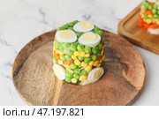 Тарелка с вкусным холодцом на столе. Стоковое фото, фотограф Pixel_shot / Фотобанк Лори