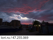 Закат над городом. Стоковое фото, фотограф Вячеслав Иванов / Фотобанк Лори