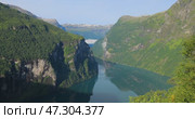 Geiranger fjord observation deck, view on waterfall Seven Sisters. Beautiful Nature Norway natural landscape. Стоковое видео, видеограф Андрей Армягов / Фотобанк Лори