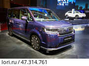 Honda Stepwgn. Редакционное фото, фотограф Art Konovalov / Фотобанк Лори