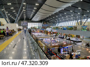 В здании нового железнодорожного вокзала в Адлере (2023 год). Редакционное фото, фотограф Римма Тельнова / Фотобанк Лори