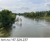 Река Урал в Орске летом (2024 год). Стоковое фото, фотограф Николай Рыбин / Фотобанк Лори
