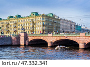 Дом купца Шарова - Доходный дом П.И. Лихачева, Аничков мост, река Фонтанка, Санкт-Петербург. Редакционное фото, фотограф Baturina Yuliya / Фотобанк Лори