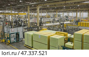 Industrial manufacturing process moving insulation panels. Стоковое AI-видео, аниматор Юрий Поздников / Фотобанк Лори
