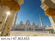 Abu Dhabi, United Arab Emirates - Jan 10 2024, panoramic view, Sheikh Zayed Grand Mosque in Abu Dhabi, at daytime, the capital city of United Arab Emirates. Редакционное фото, фотограф Сергей Богомяко / Фотобанк Лори
