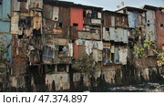 Dharavi slums in east Mumbai. Bandra District, Maharashtra, India. Стоковое фото, фотограф Mikhail Davidovich / Фотобанк Лори