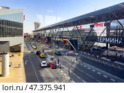 Международный аэропорт Шереметьево, терминал В. International airport Sheremetyevo, terminal B. Редакционное фото, фотограф Ирина Михайличенко / Фотобанк Лори